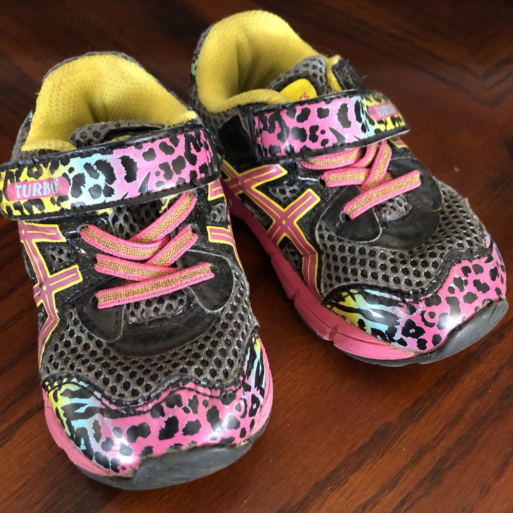 Toddler ASICS turbo sneakers